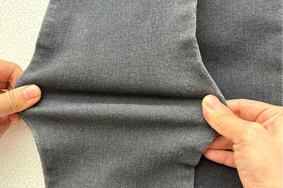 10オンス 競争力のある価格 鋭い価格 グレー色 男性用 ジーンストレッチ デニム 織物 中国工場